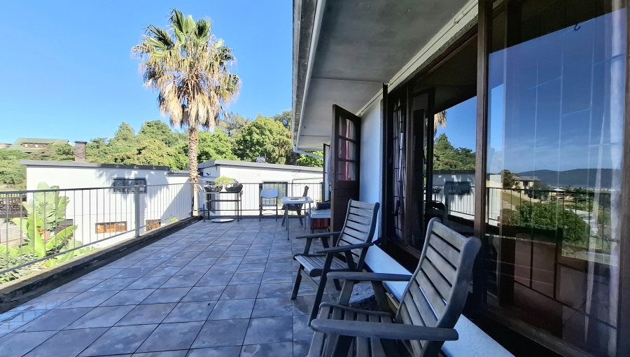 8 Bedroom Property for Sale in Old Place Western Cape